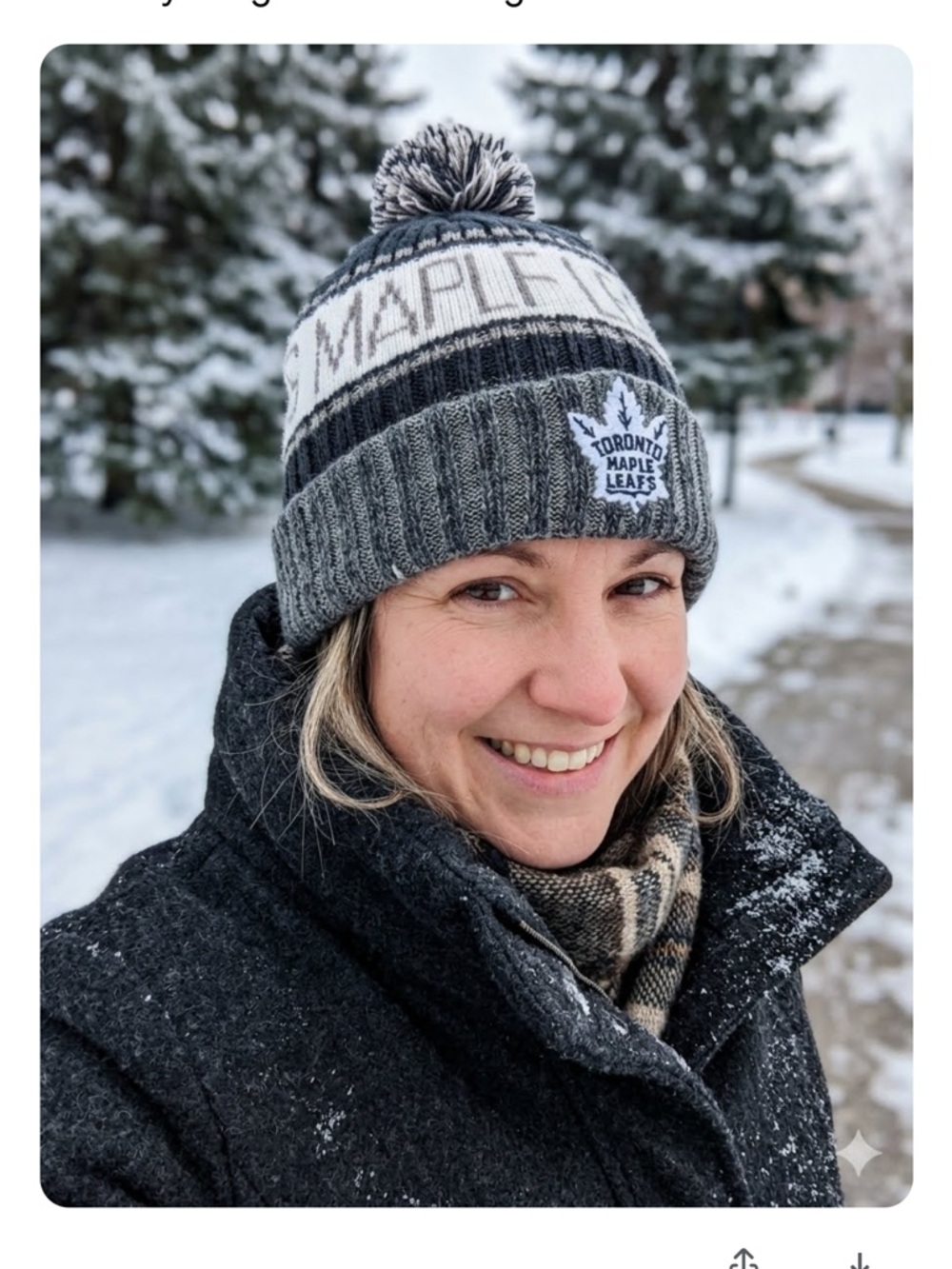 New Era Toronto Maple Leafs Gray Knit Pom Beanie